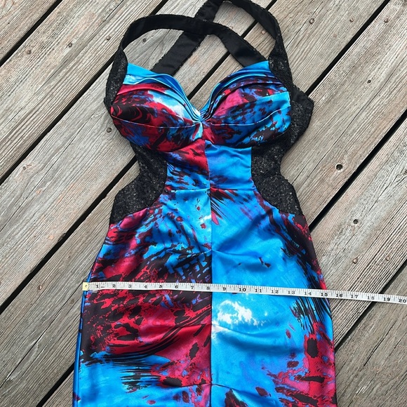 Blondie Nites satiny & sexy mermaid gown 1 - Picture 10 of 15